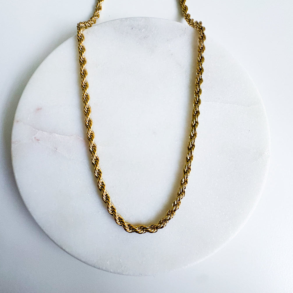 Lazo necklace